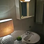 Hot Jacuzzi & Ice Bath Apartment Apartmán Ika