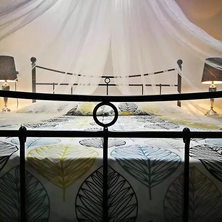 Paradise Jacuzzi & Sauna
